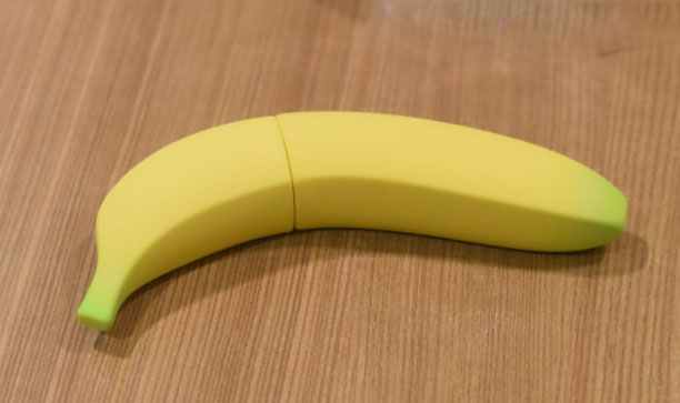 【测评】内外都很黄，插得她很爽的香蕉